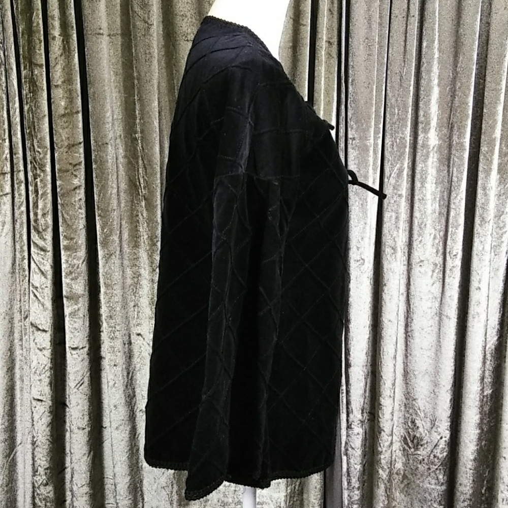 1970's Patty Woodard Quilted Black Velvet Jacket - Picture 6 of 8